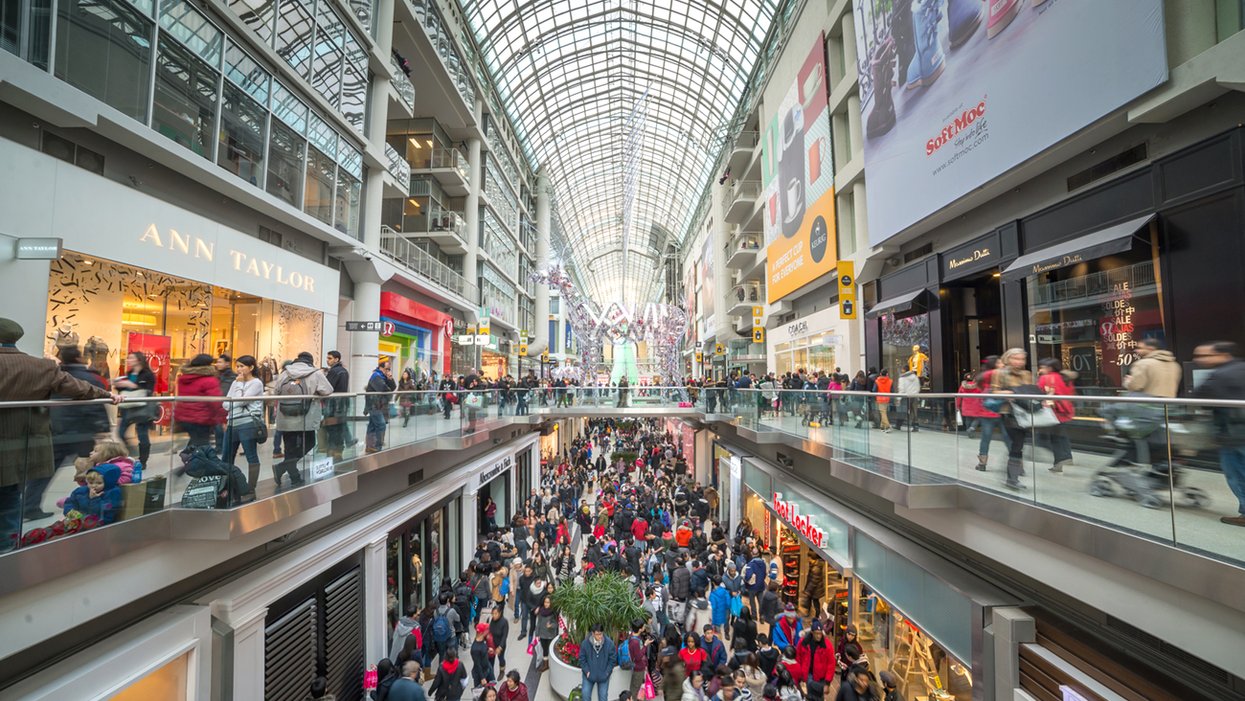Here Are All Of The Best Boxing Day Deals Happening In Canada This Year here-are-all-of-the-best-boxing-day-deals-happening-in-canada-this-year