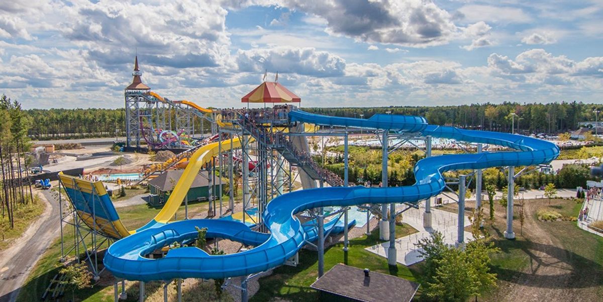 Groupe CalypsoValcartier Le code vestimentaire a été modifié et les femmes peuvent maintenant Groupe CalypsoValcartier Le code vestimentaire a été modifié et les femmes peuvent maintenant