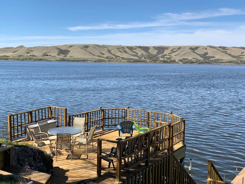 Waterfront Echo Lake Cabin Narcity