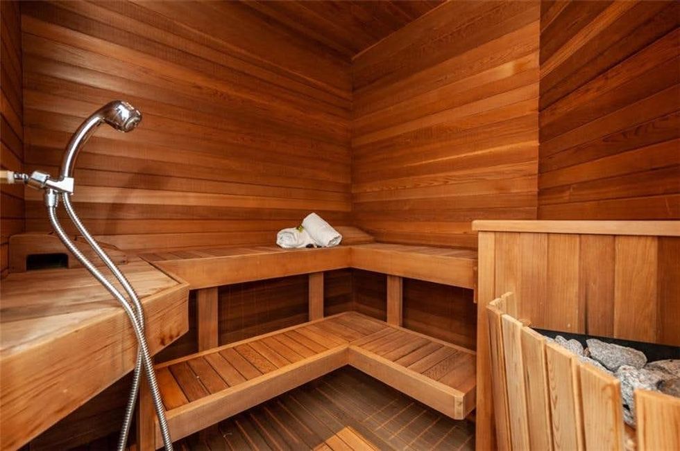 7 Ottawa Mansions For Sale That Are Basically A Spa Resort Narcity