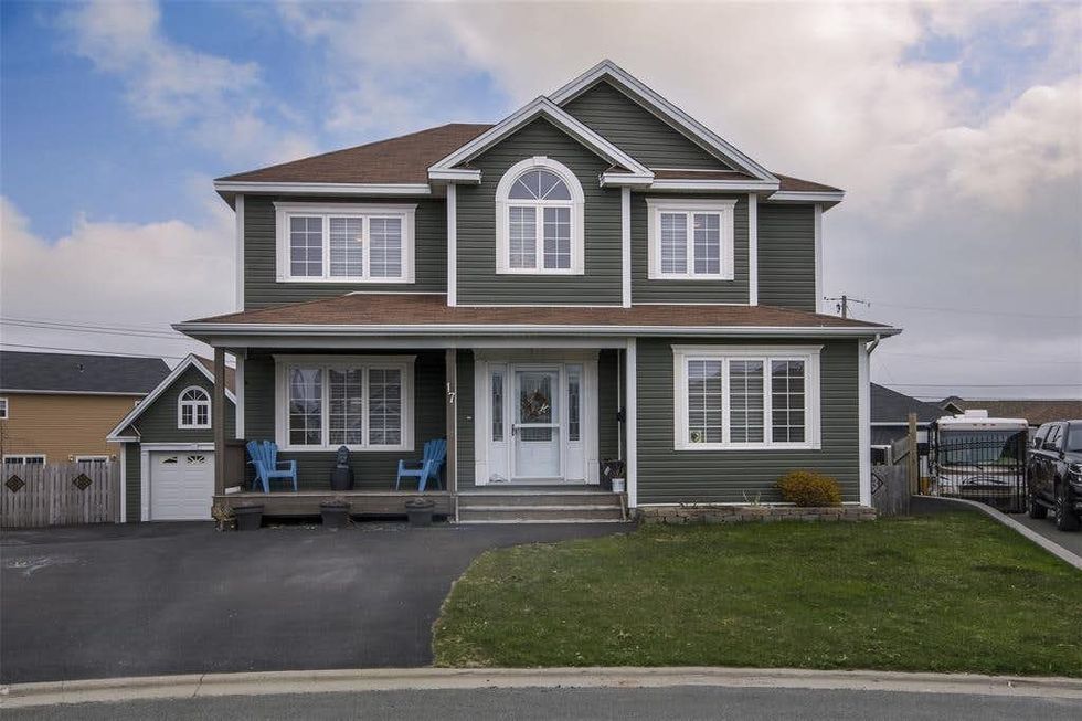 Houses For Sale In Canada That Are Less Than 500K Can Still Be Huge