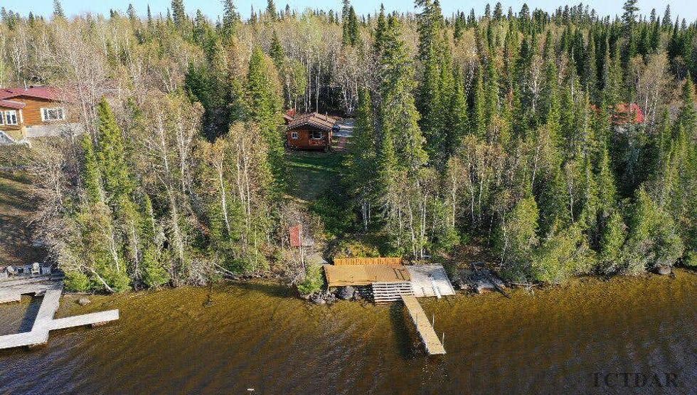 Ontario Cottages For Sale Are As Cheap As 115K & Right By The Water