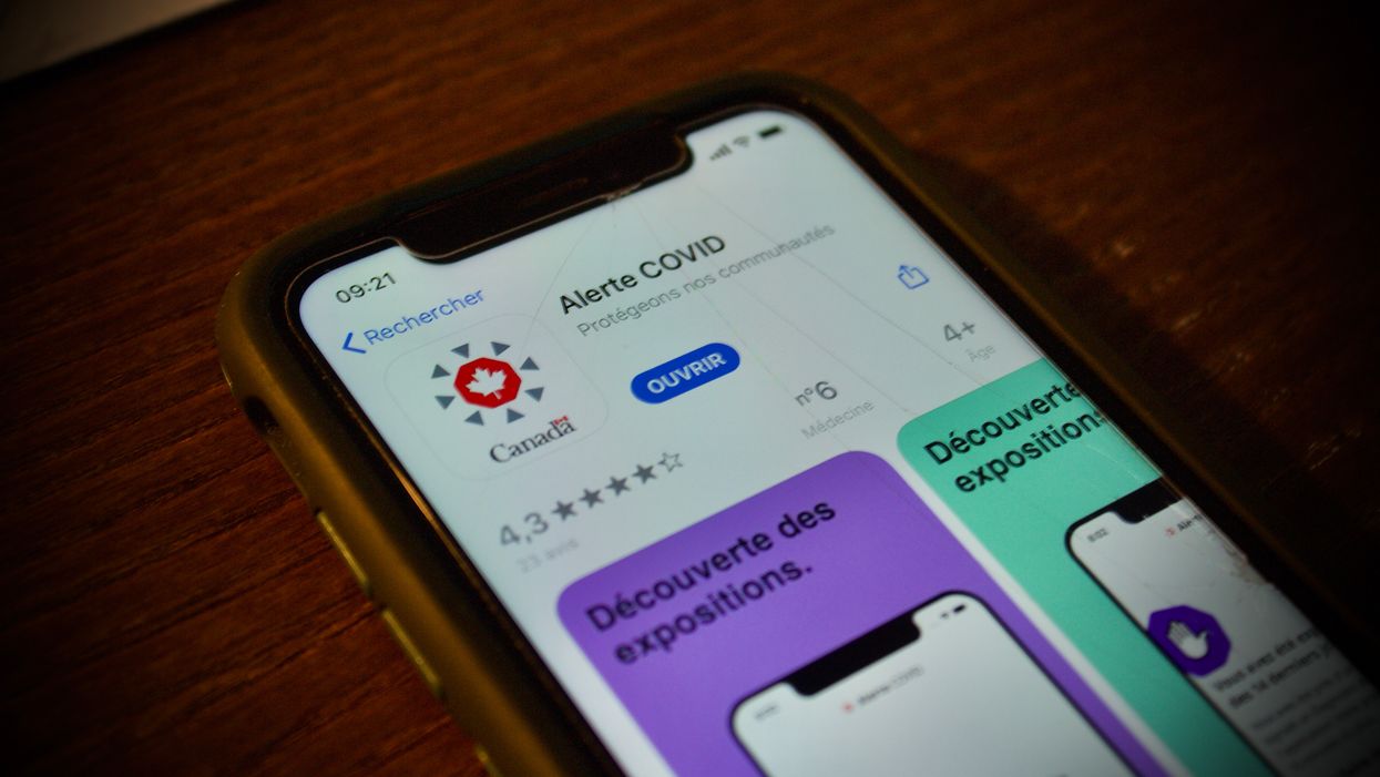 L'application qui permet de tracer la COVID-19 peut maintenant être téléchargée au Québec