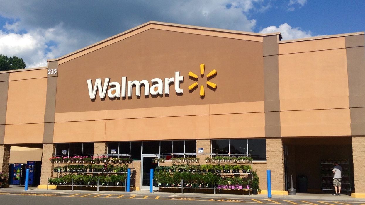 Walmart Is Making Masks Mandatory In Canadian Stores Even If It's Not A Law Where You Live