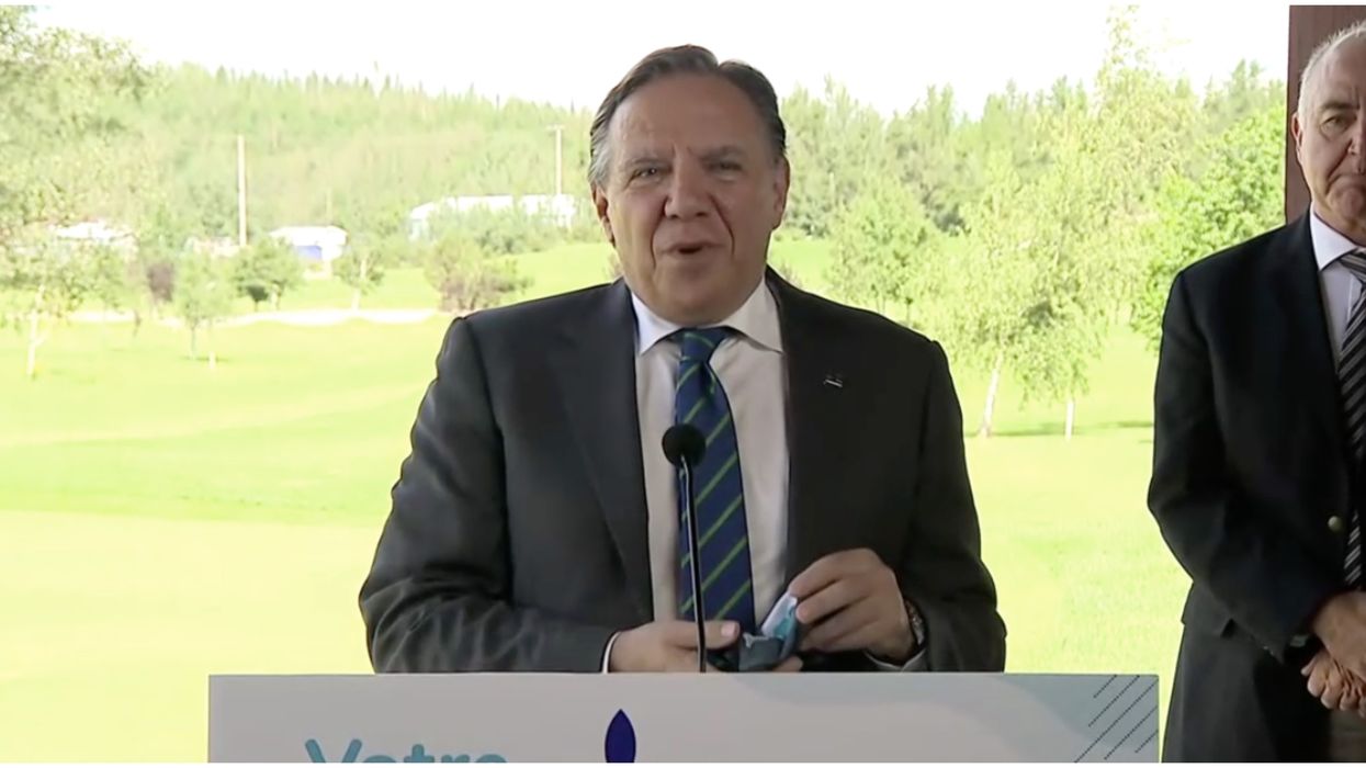 François Legault se dit choqué que les futurs préposés n'aient pas encore été payés