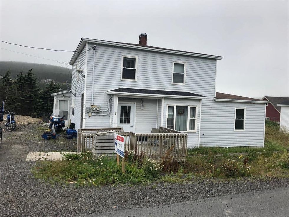 Newfoundland Houses For Sale Are So Huge & They're Less Than 80K