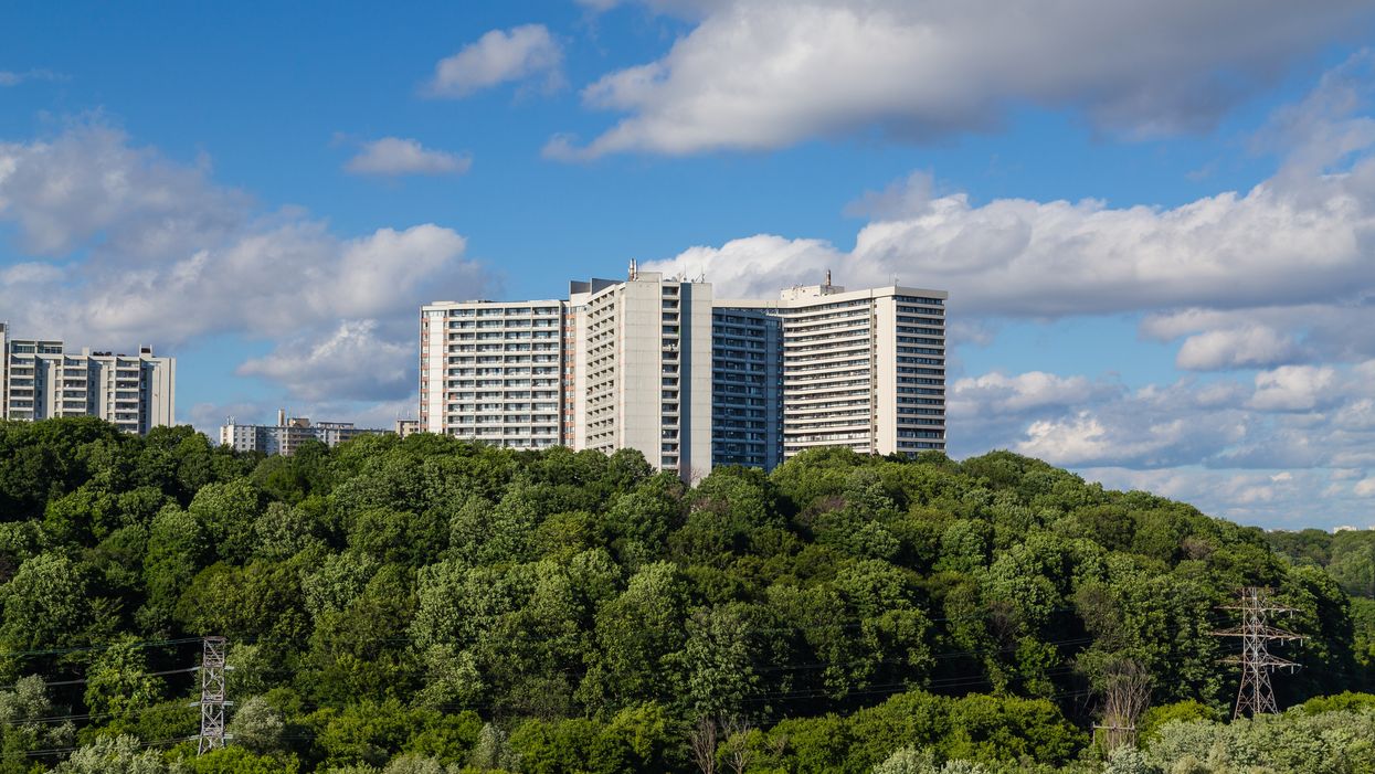 Toronto's Giving Out Free WiFi To 13,000 People & You Could Be On The List
