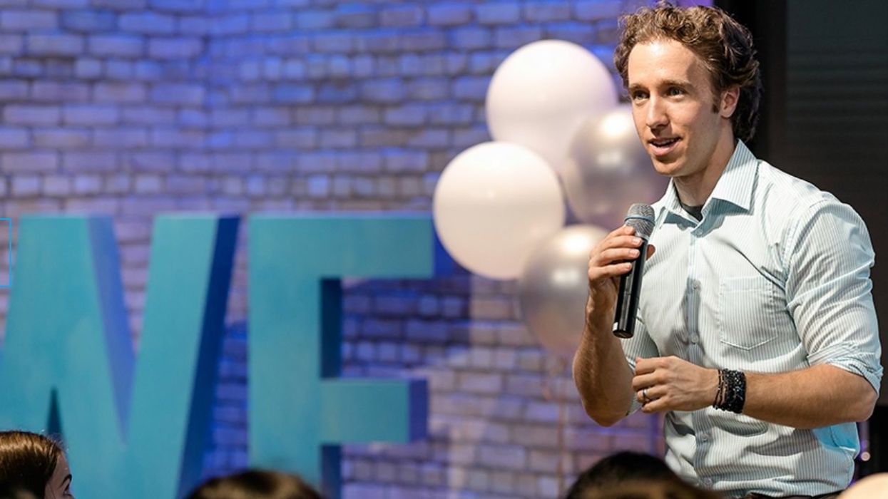 WE Charity Is Completely Shutting Down In Canada & The Founders Are Quitting