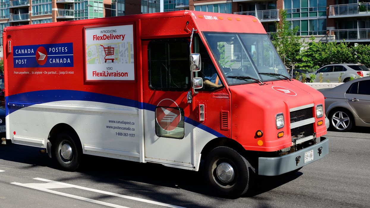Canada Post Is Hiring In Ontario & Some Jobs Pay Over $20 An Hour