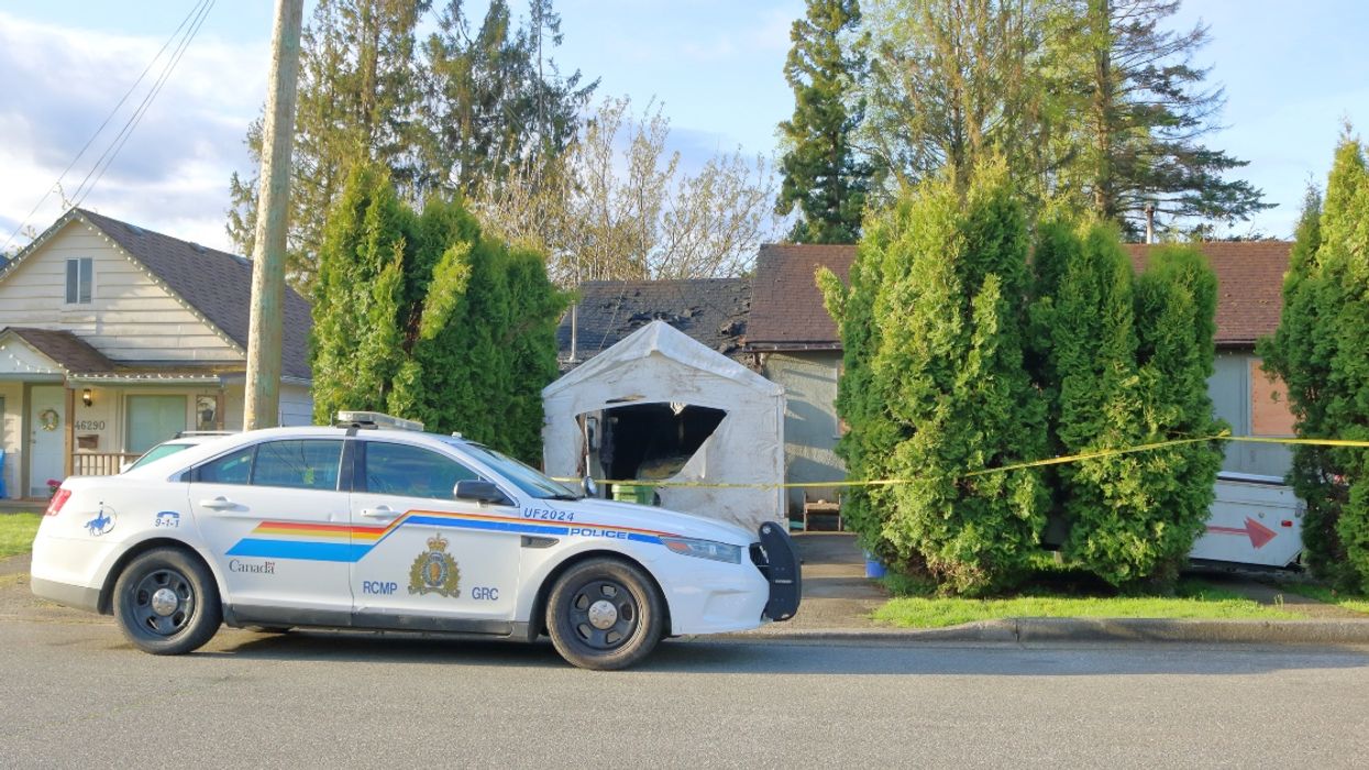 An Alberta Man Is Dead After Repeatedly Calling 911 & Demanding A Shootout