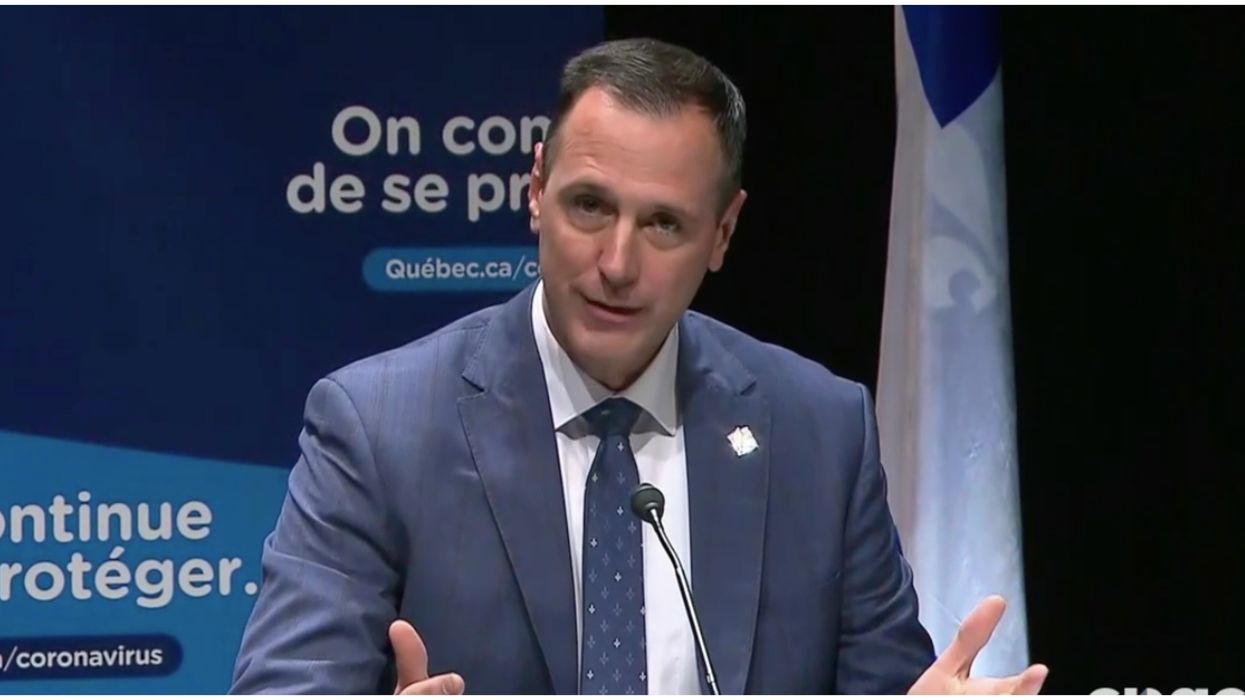 Le masque devient obligatoire partout dans les écoles secondaires du Québec en zone rouge