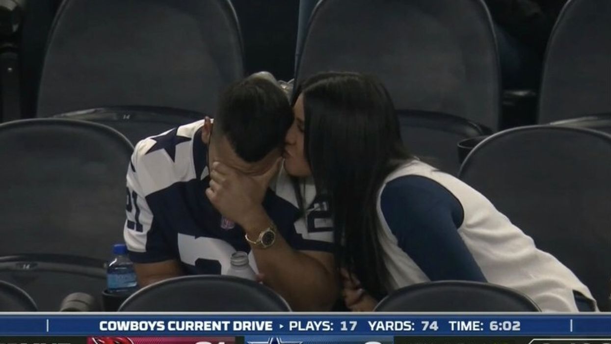 Cowboys Fans Were Caught Striking Epic Defeat Poses During Monday Night’s Game (PHOTOS)