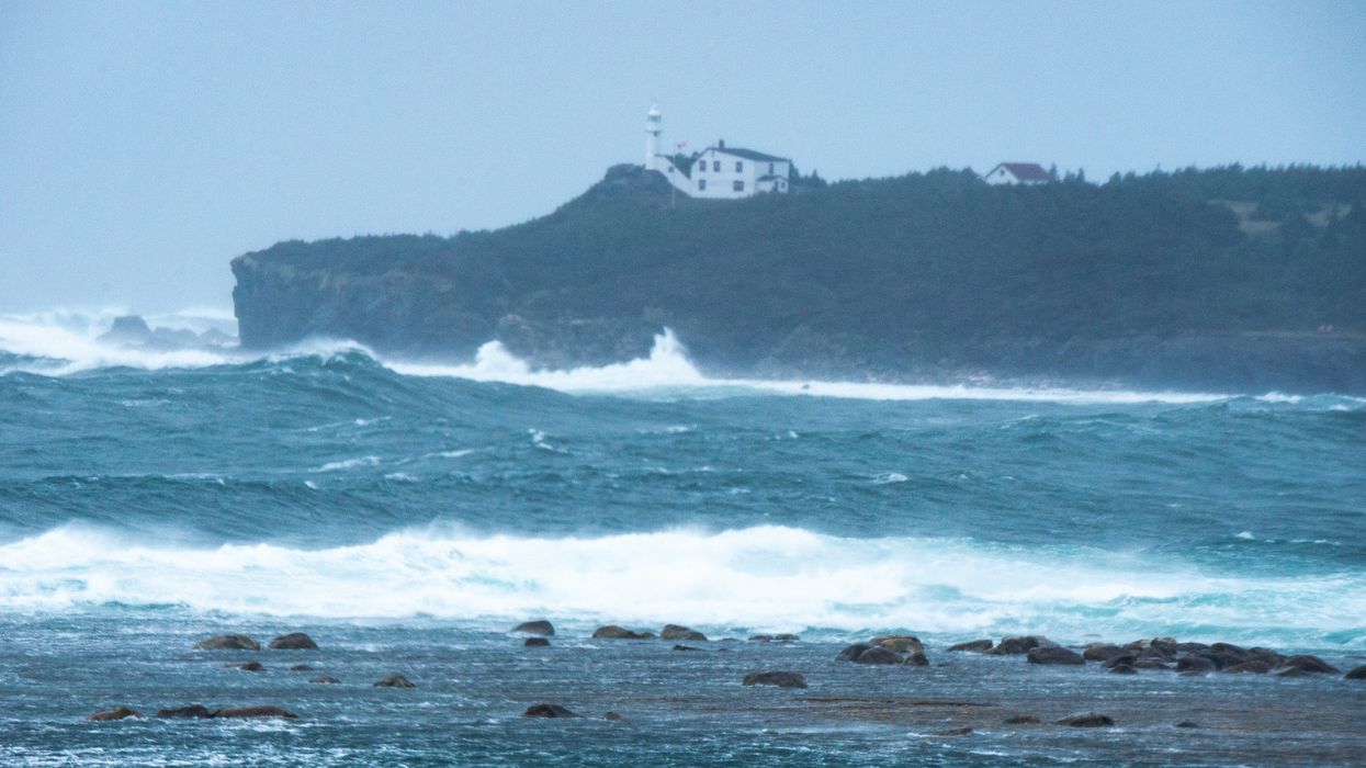 A Weather Bomb Is Heading For Canada's East Coast & Bringing 100 km/h Winds