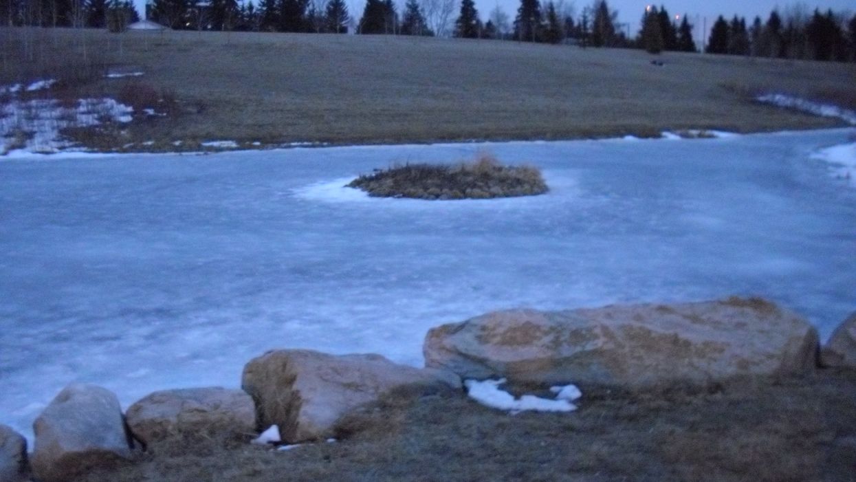 Alberta Men Tied Their Turbans Together To Save 2 Teen Girls Who Fell Through Ice
