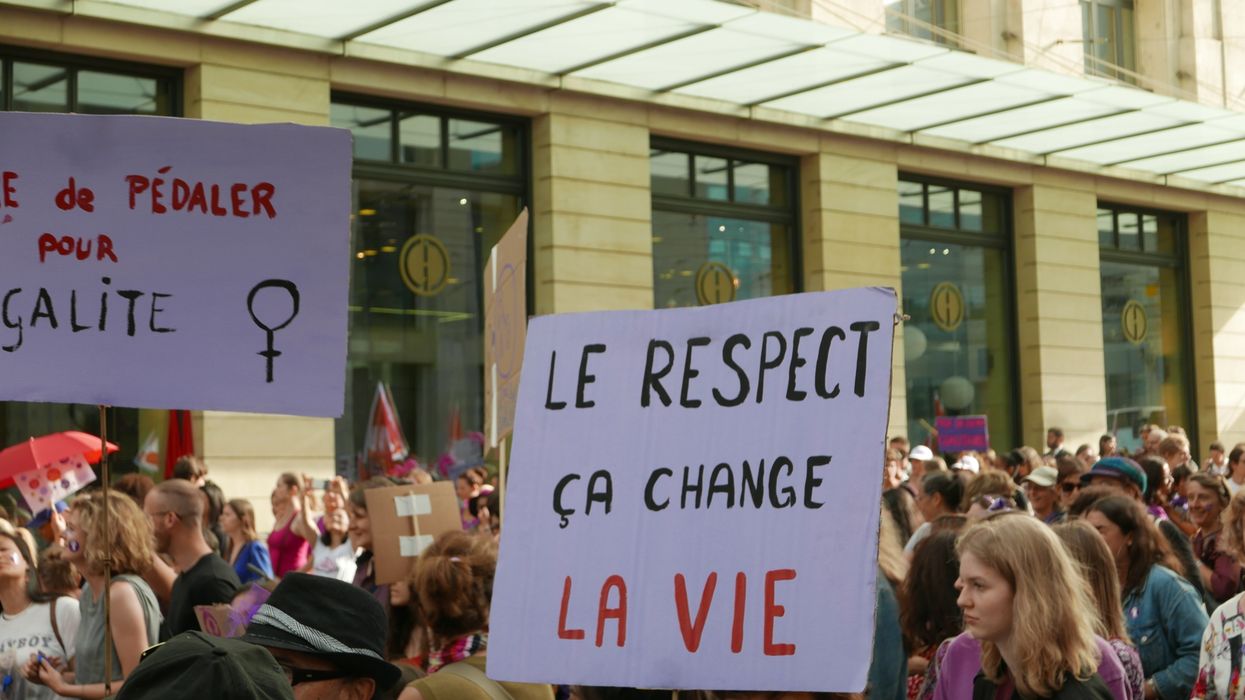 Une intervenante en violence conjugale explique la réalité des survivantes qui dénoncent