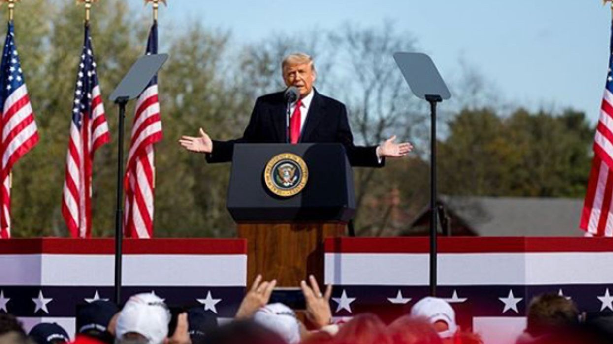 Donald Trump Appears To Break Up With Fox News On Twitter & Is Already Seeing New Outlets