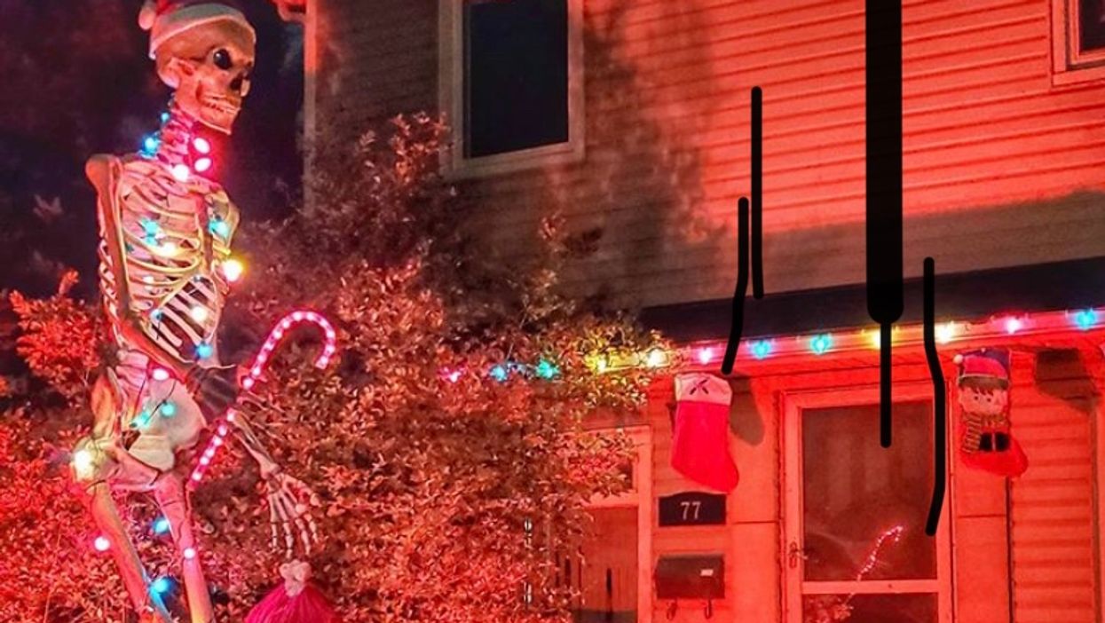 People Dressed Up The Home Depot 12-Foot Skeleton For Christmas & It's Delightful (PHOTOS)