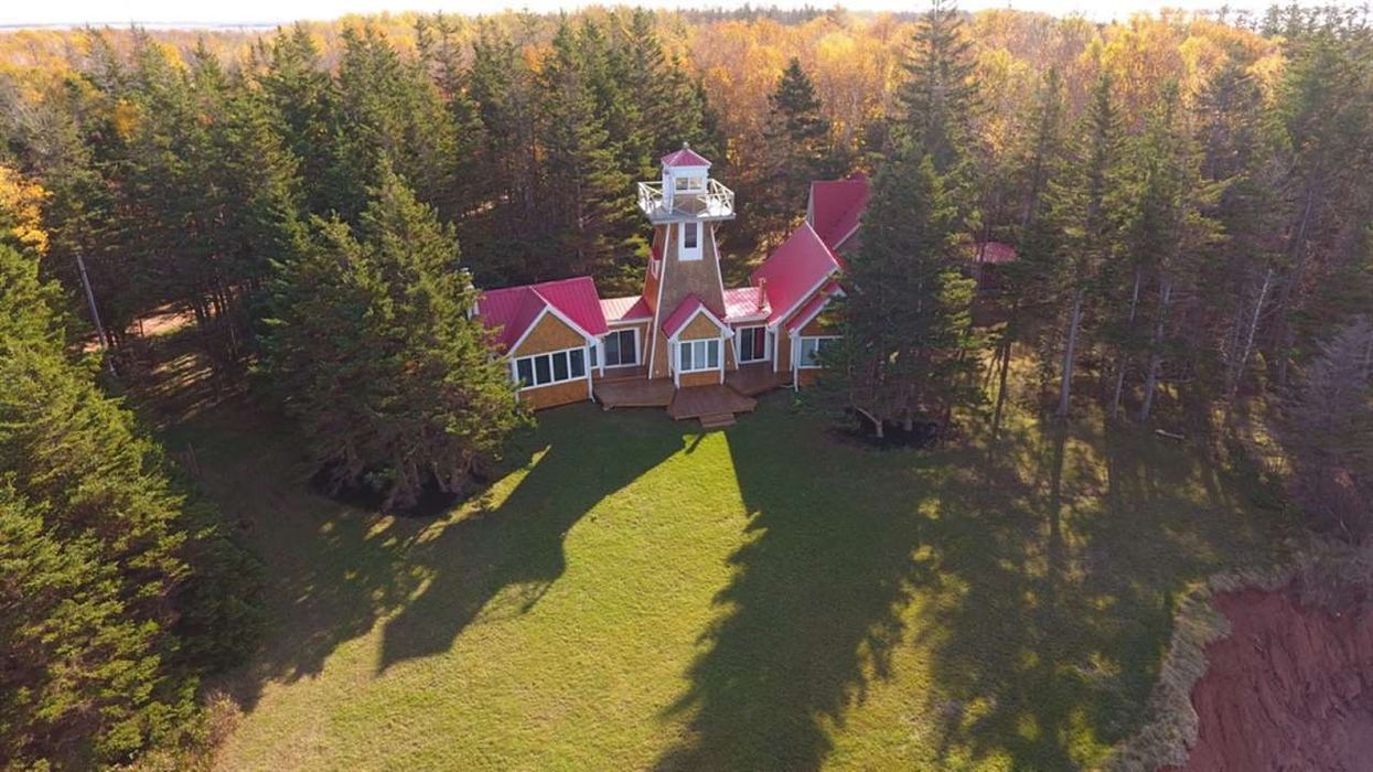 This Dreamy Lighthouse In Canada Sits On A Red Cliff & Costs Less Than $450K (PHOTOS)
