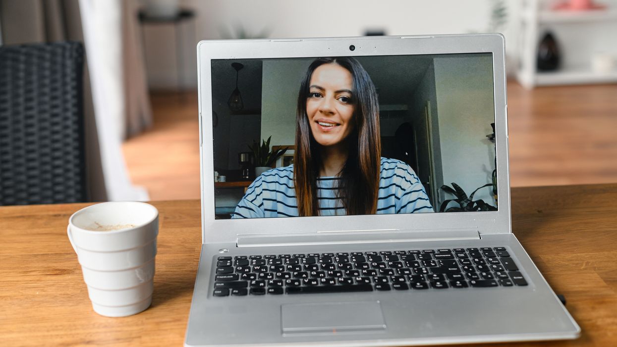 Voici comment aborder le sujet de la santé mentale si tu t'inquiètes pour un proche