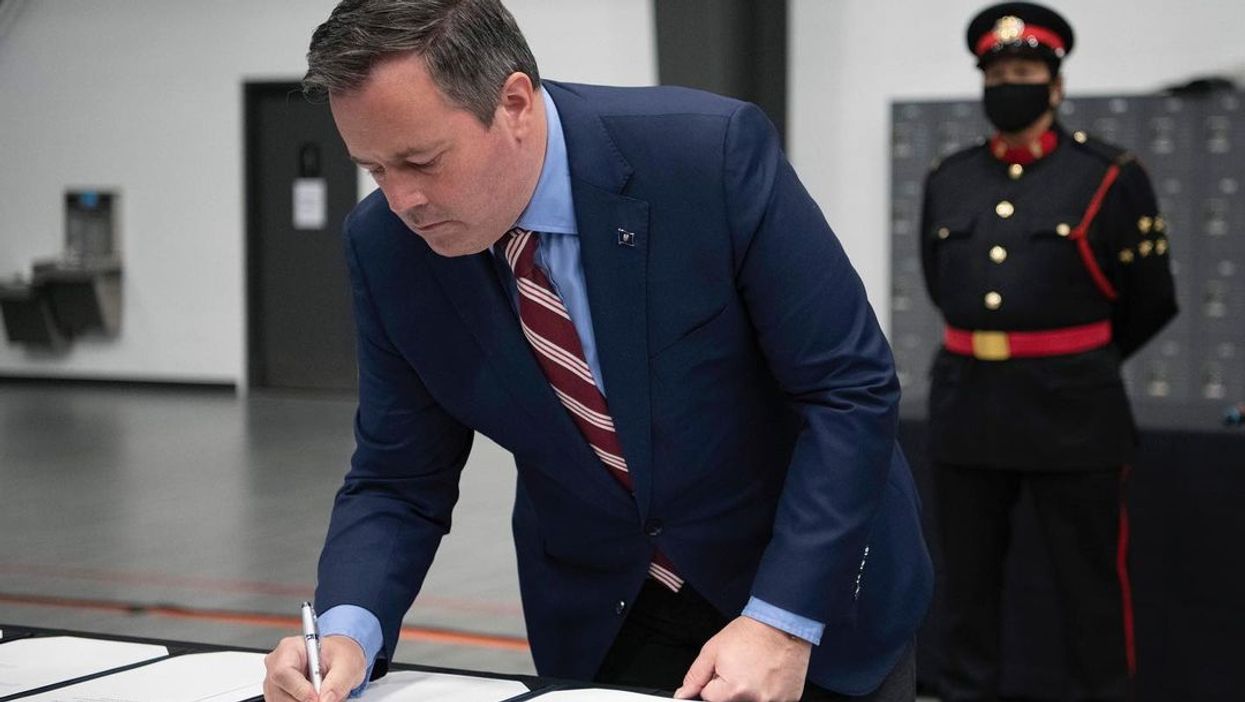 These 2 Canadian Provinces Dislike Their Premiers Way More Than All The Rest