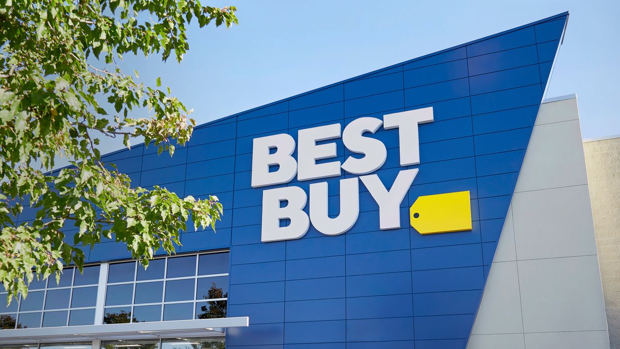 15 Items From Best Buy Canada That Your Friends Will Actually Love To Get This Year