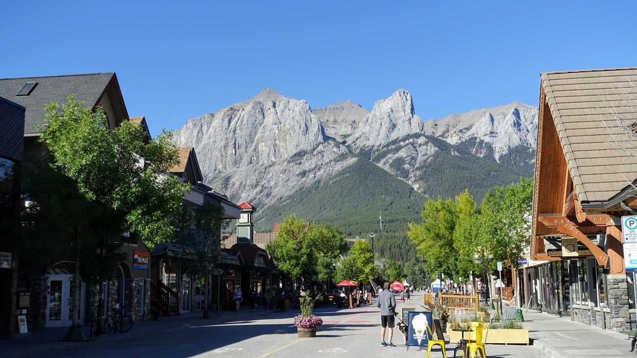 Mother Nature Is Blessing Alberta With ‘Record Heat’ For An Entire Week Of Positive Temps