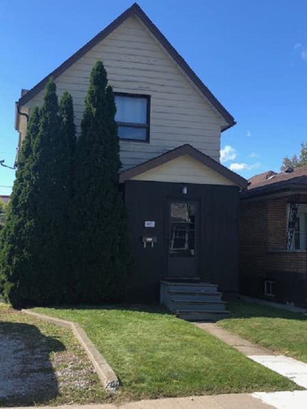 Cheap Ontario Homes For Sale Are Under 250K In This City (PHOTOS