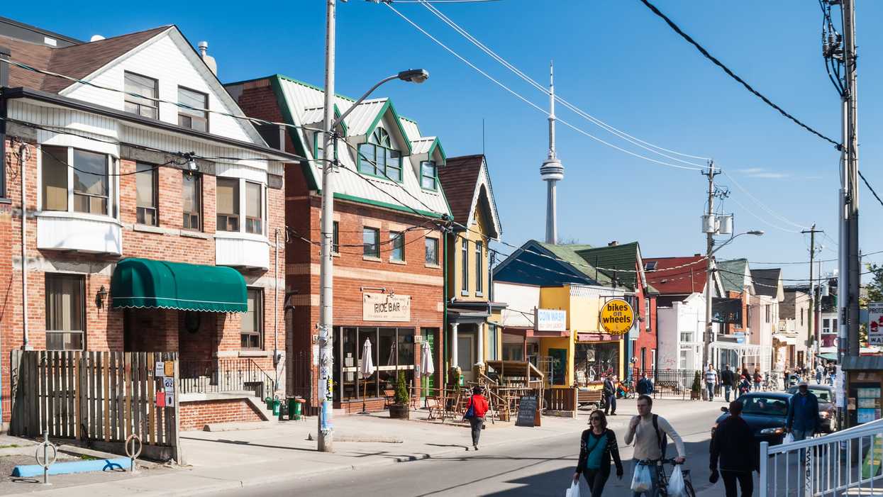 Toronto Residents Are Hiring A Personal Security Guard To Try & Stop Crime In Their Area