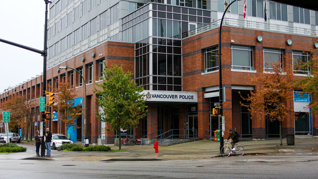 People In BC Keep Using 911 To Snitch On COVID-19 Rule Breakers & Call Takers Are Fed Up