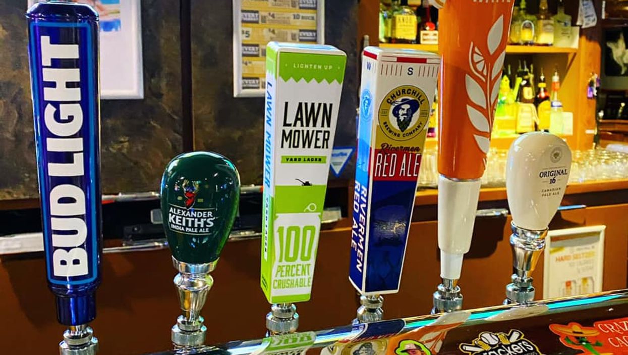 A Saskatoon Karaoke Bar Became A 'Super-Spreader' Spot After 16 People Got COVID-19