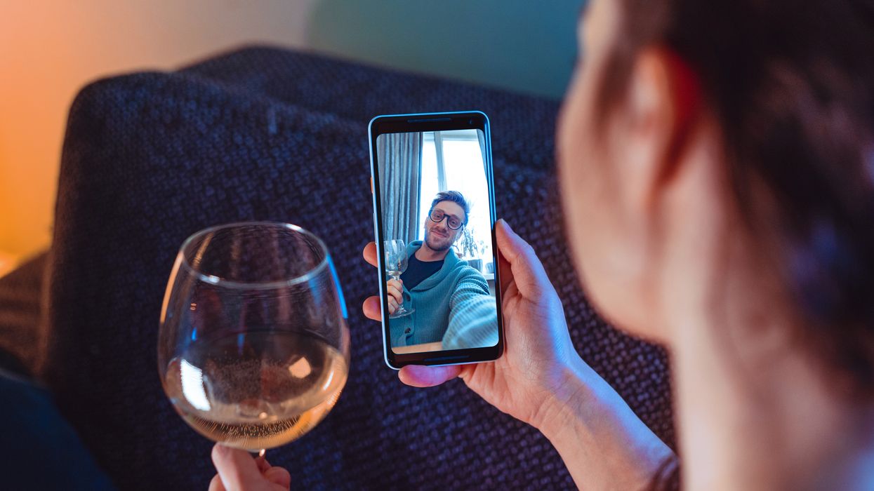 A Relationship Scientist Just Revealed 3 Ways To Live Your Best Virtual Dating Life