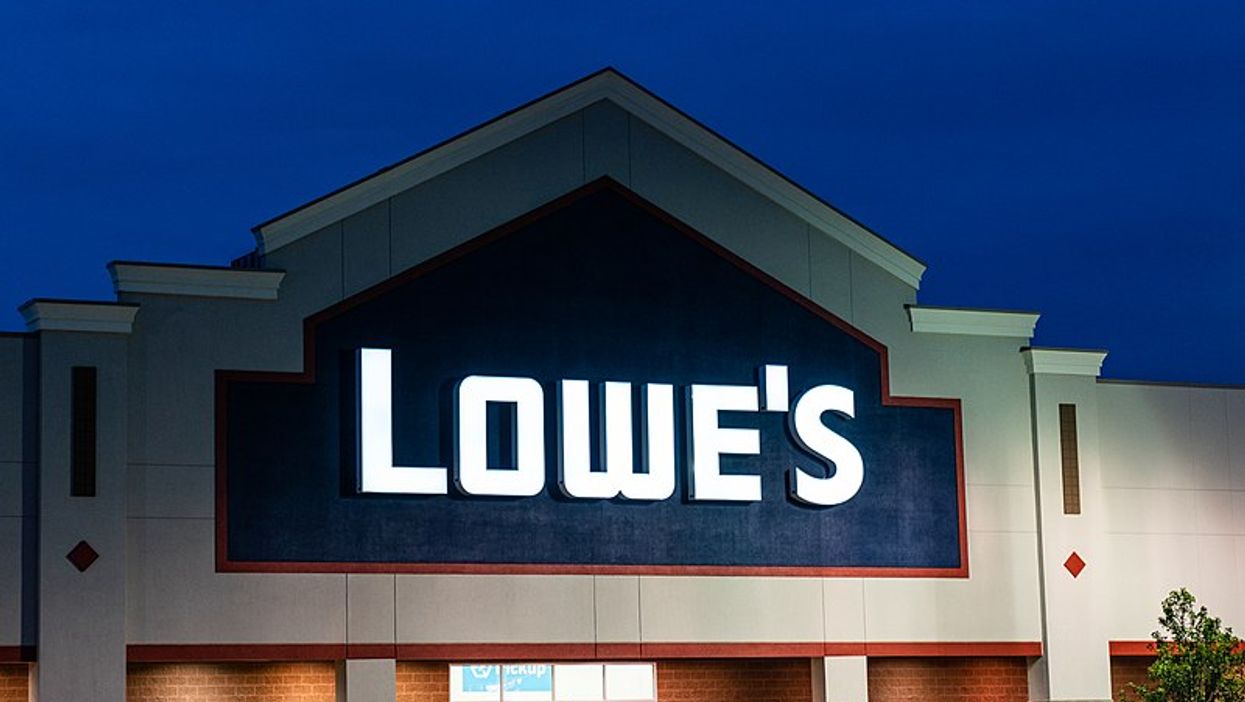 Lowe's Canada Is Having A Major Hiring Event With Over 7,000 Jobs Available