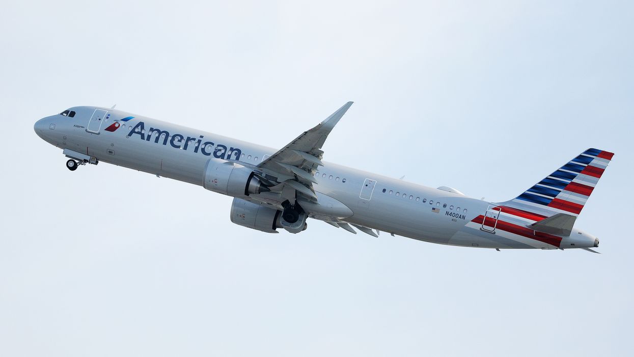 An American Airlines Pilot Encountered A UFO While Flying According To Transmission