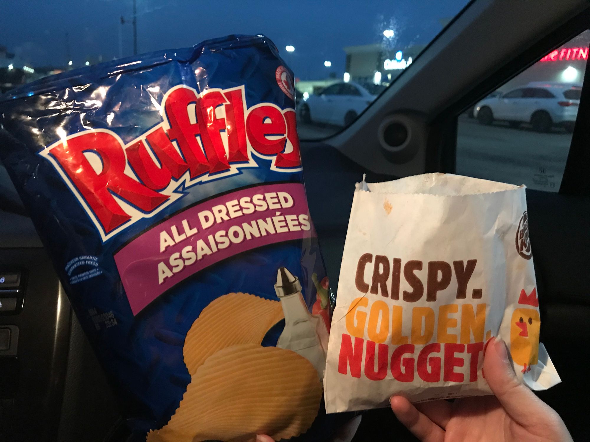 I Tried Burger King's All Dressed Nuggets Vs All Dressed Chips & This Is My Honest Opinion - Narcity I Tried Burger King's All Dressed Nuggets Vs All Dressed Chips & This Is My Honest Opinion - Narcity