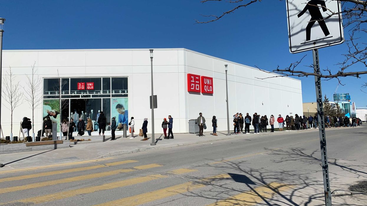 The Lineups At Vaughan Mills Today Are So Long They Loop Around The Mall (VIDEOS)