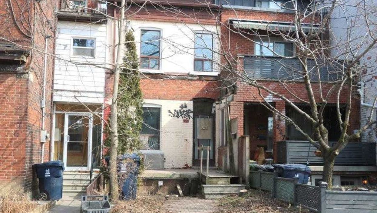 This Toronto Home Is Selling For Nearly $800K & Doesn't Even Have A Working Bathroom