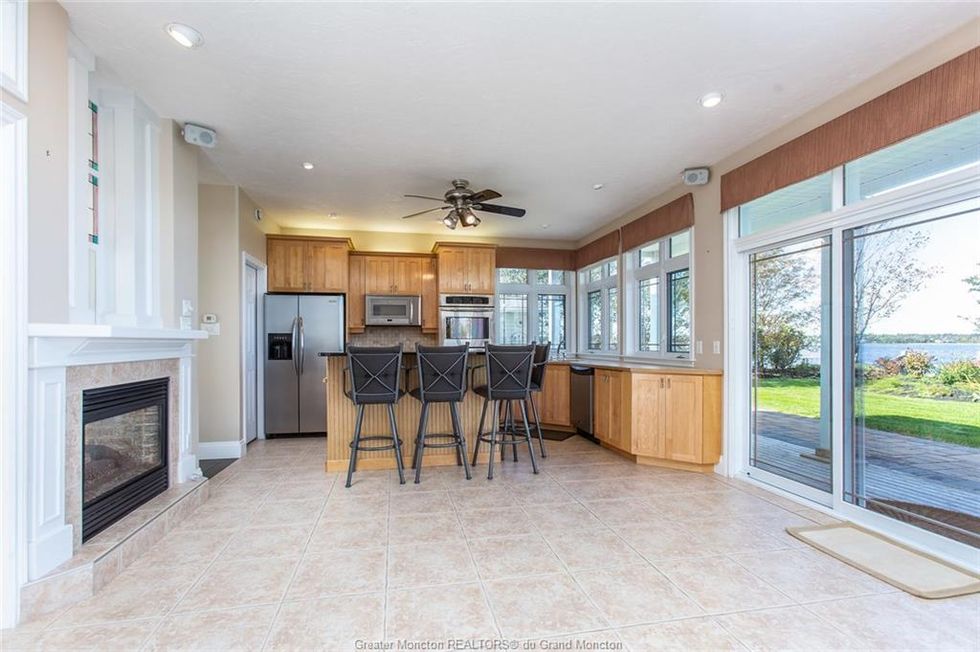 Waterfront Home In New Brunswick Costs Less Than 800K Narcity