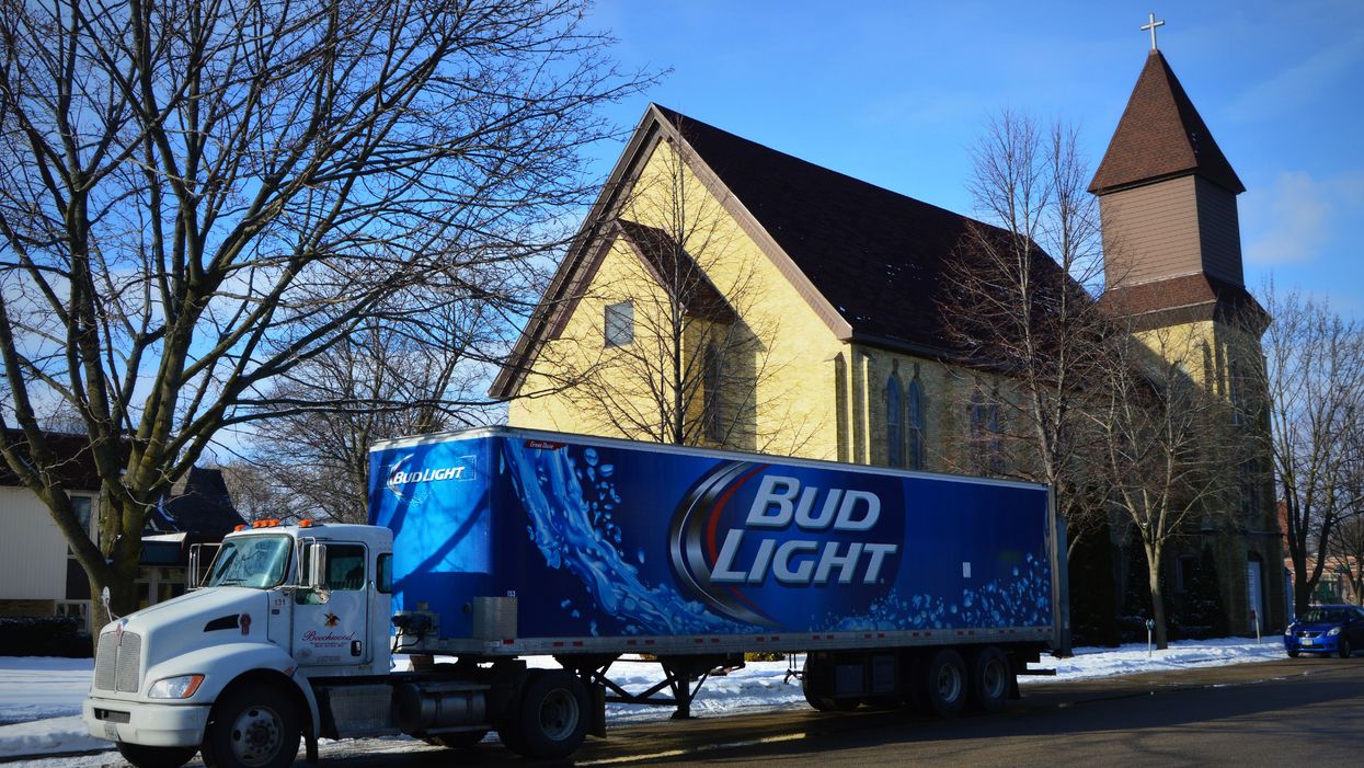 Bud Light Is Dropping Their Version Of A White Claw & It Will Be All Over Canada Soon