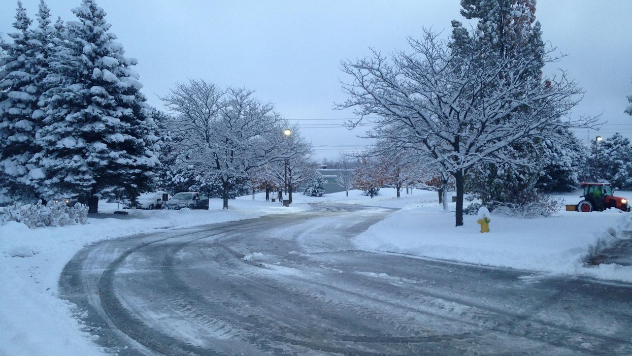 Environment Canada Warns Of 'Heavy Bursts Of Snow' Slamming Ontario Today