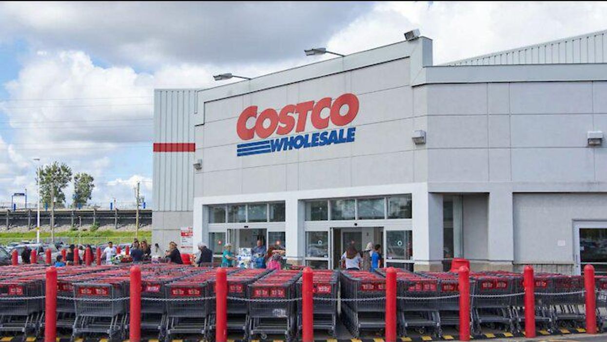 Costco Canada Gave Staff A Permanent Pandemic Raise & Now Some Cashiers Make $60K A Year