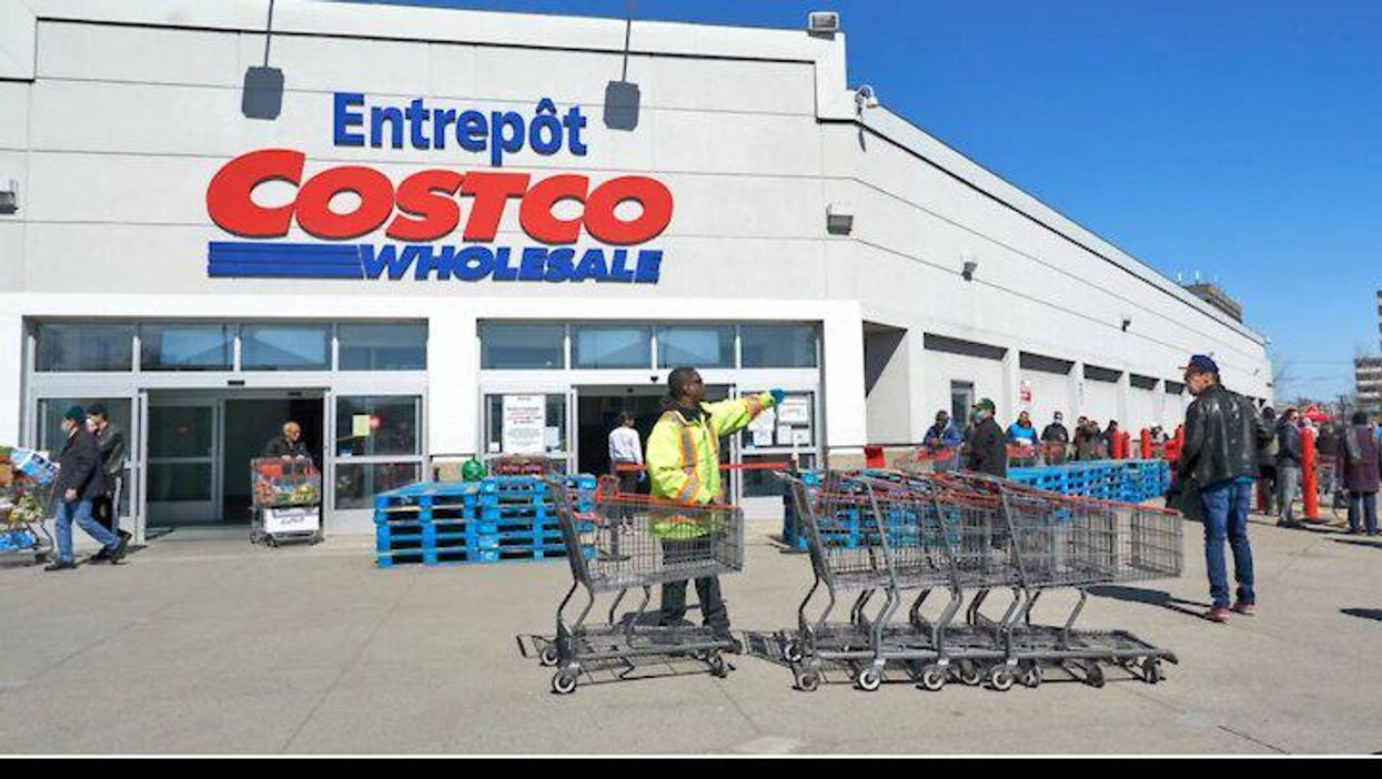Costco a augmenté les salaires dus à la COVID-19 et certains caissiers font 60 000$/année