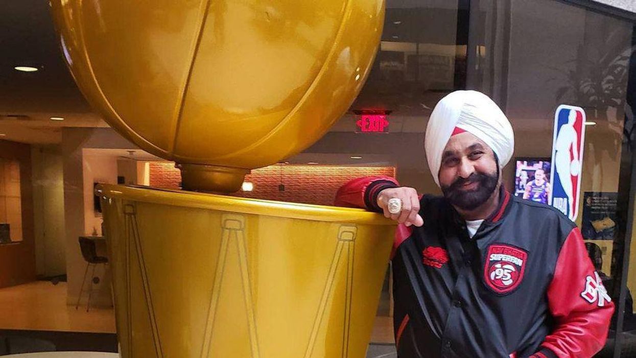 Superfan Nav Was Honoured At The Basketball Hall Of Fame & His Reaction Was So Emotional