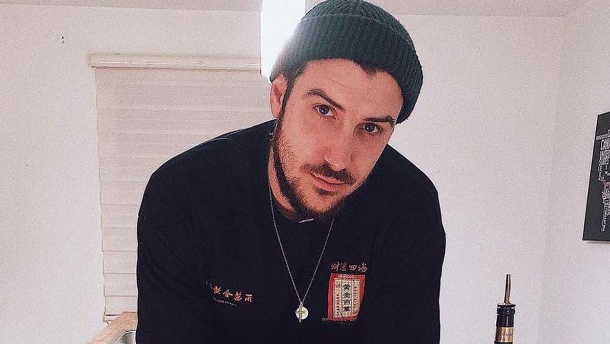 Adamo annonce être marié sur Facebook et voici la vraie histoire