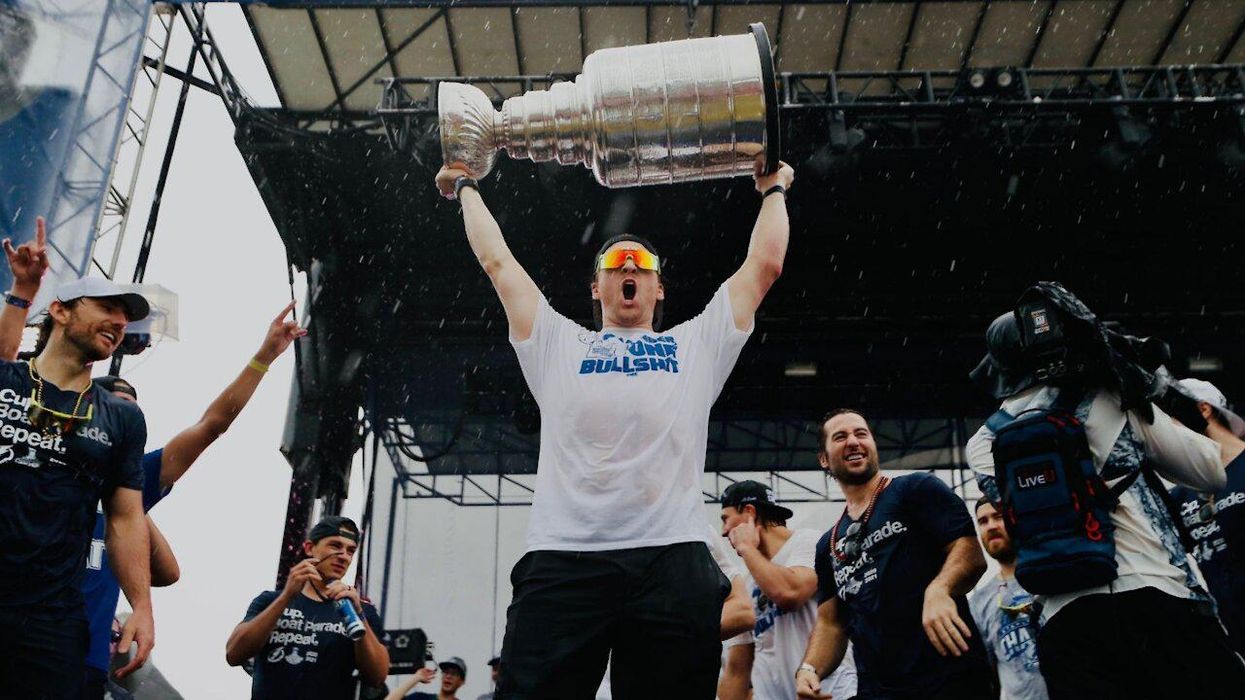 La coupe Stanley a été endommagée à Tampa Bay et elle doit se rendre à Montréal