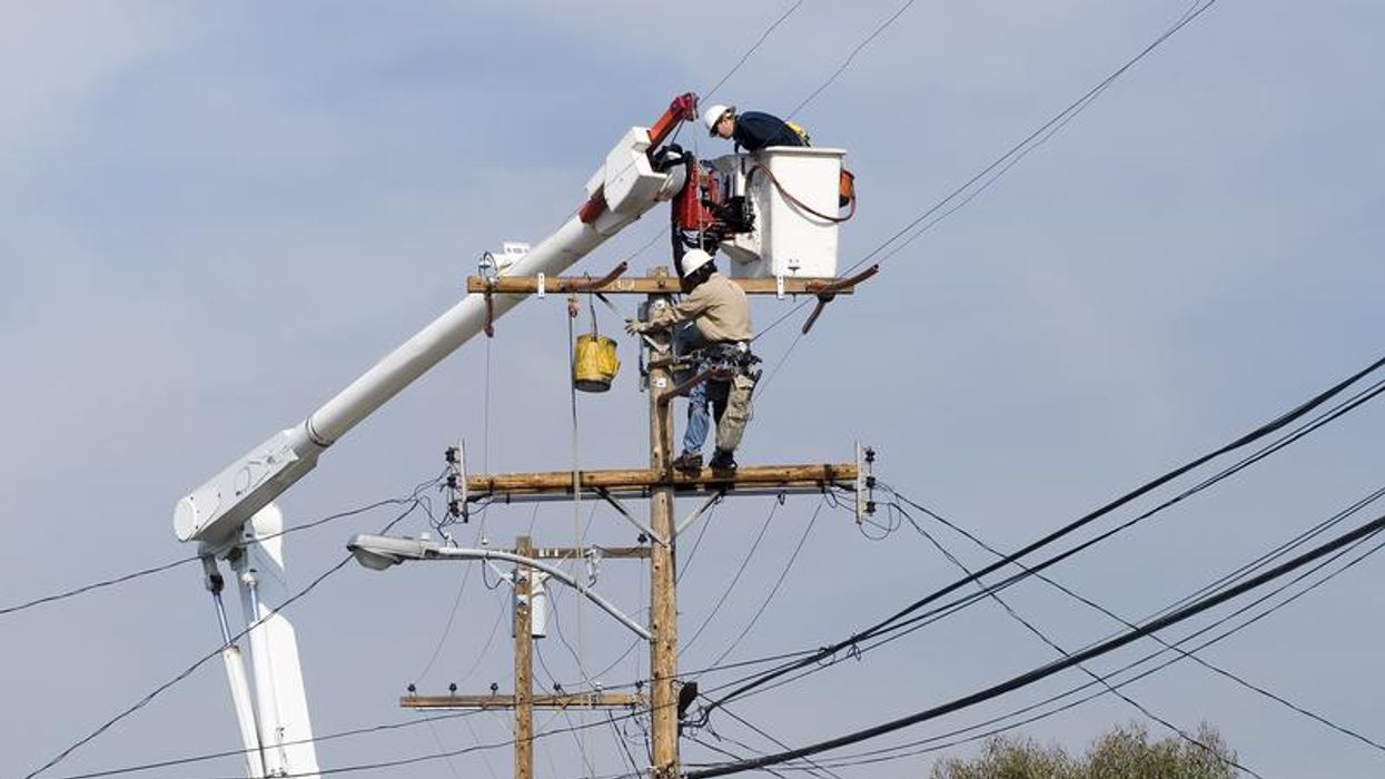 Toronto Power Outage Is Affecting Thousands After A Car Crashed Into A Hydro Pole