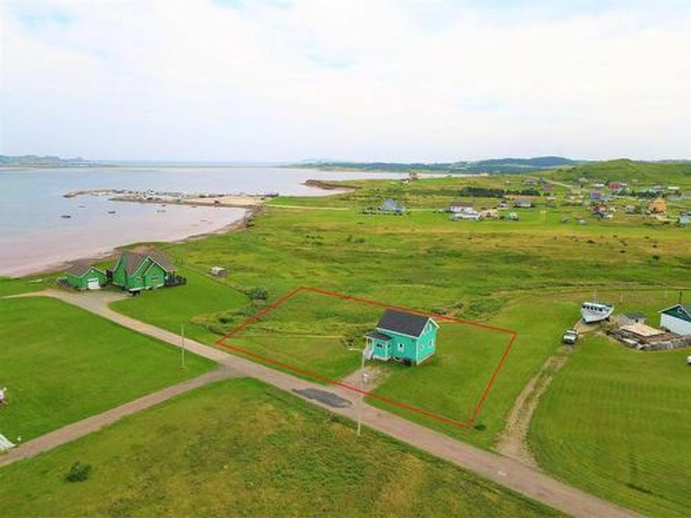 Cette jolie maison à vendre aux ÎlesdelaMadeleine pour 265 000 a