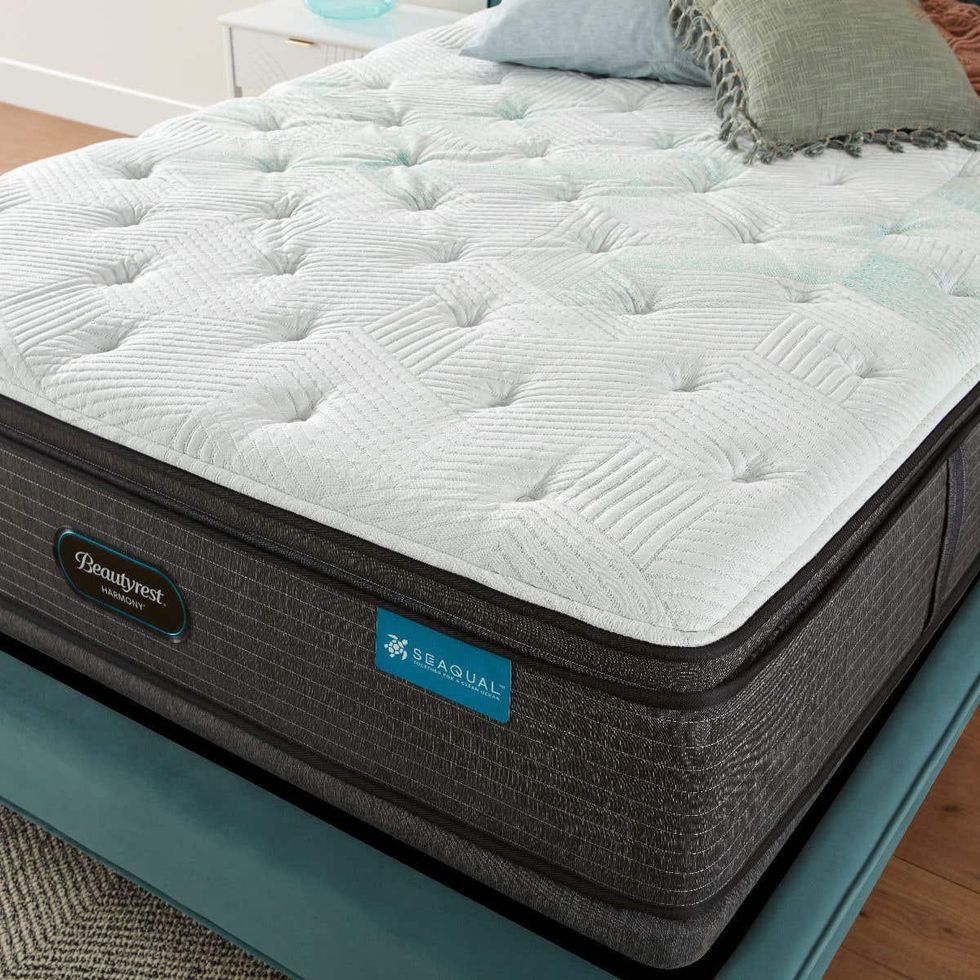 Linen Chest Is Having A Huge Warehouse Sale & Here Are 7 Items You Can