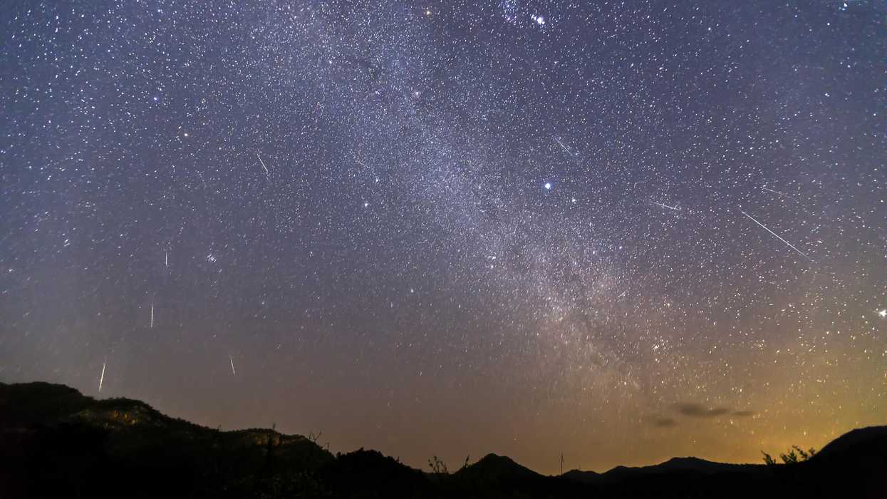 A Magnificent Meteor Shower Is Coming To Georgia & Peak Stargazing Is Next Week