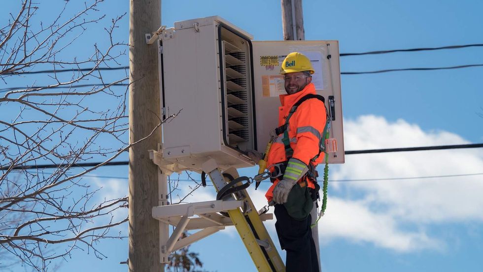 Bell Technical Solutions Is Hiring For Hundreds Of Positions & The