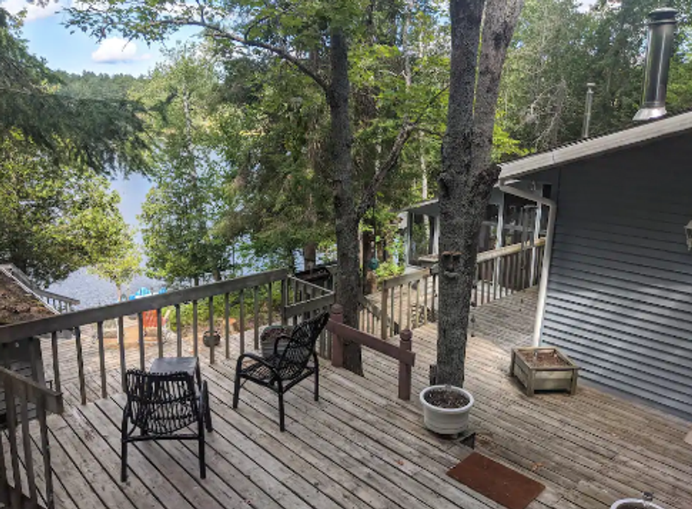Cottages To Rent Near Ottawa Includes These 15 Cheap Options Narcity